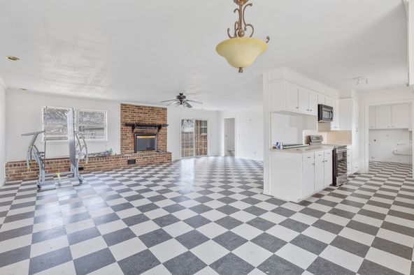 1706 N 161st East Ave, Tulsa, OK 74116